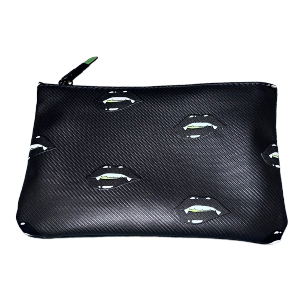 IPSY vampire makeup Halloween bag🧛🏽‍♂️